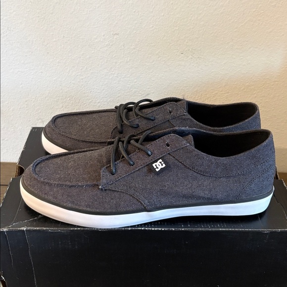 NIB [DC] Standard TX Low Charcoal Gray Canvas Skater Sneakers Shoes Men's 7.5 - Picture 6 of 13